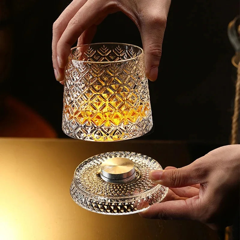 Veltora rotating whisky glasses with glass base, 360-degree crystal rum glasses for cocktails and party drinking.
