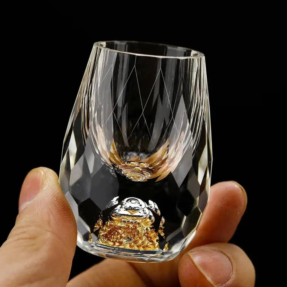 Veltora luxury crystal shot glass with gold foil design, 15ml capacity, ideal for vodka, sake, shochu, or liqueurs, set of 1/2/4/6 pcs