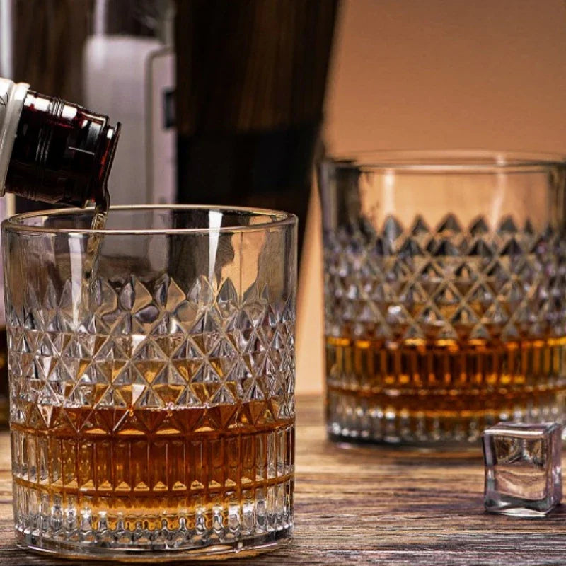 Set of transparent Veltora crystal whiskey cups in 335ml size, perfect for party, home, or bar use, elegant European wine glasses