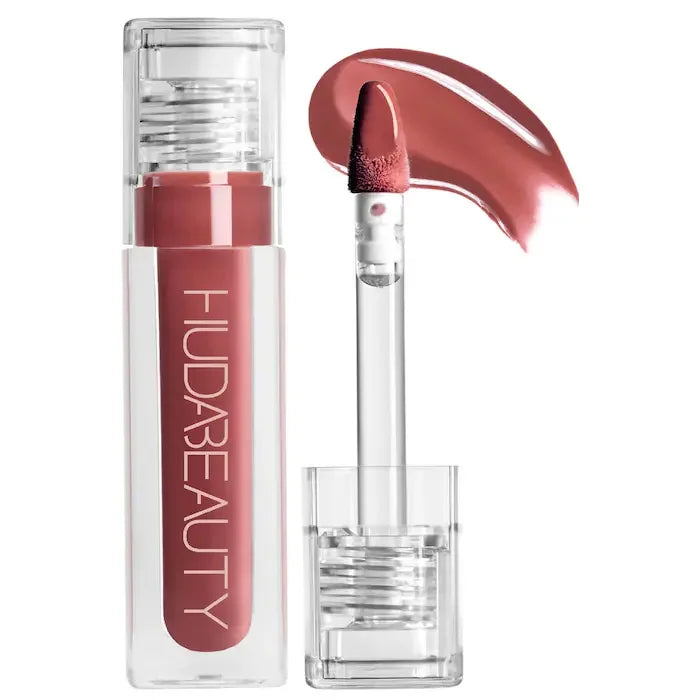 Veltora velvet brown lip liner pencil with nude matte finish, waterproof, non-stick, perfect for lip contour and lipstick makeup.
