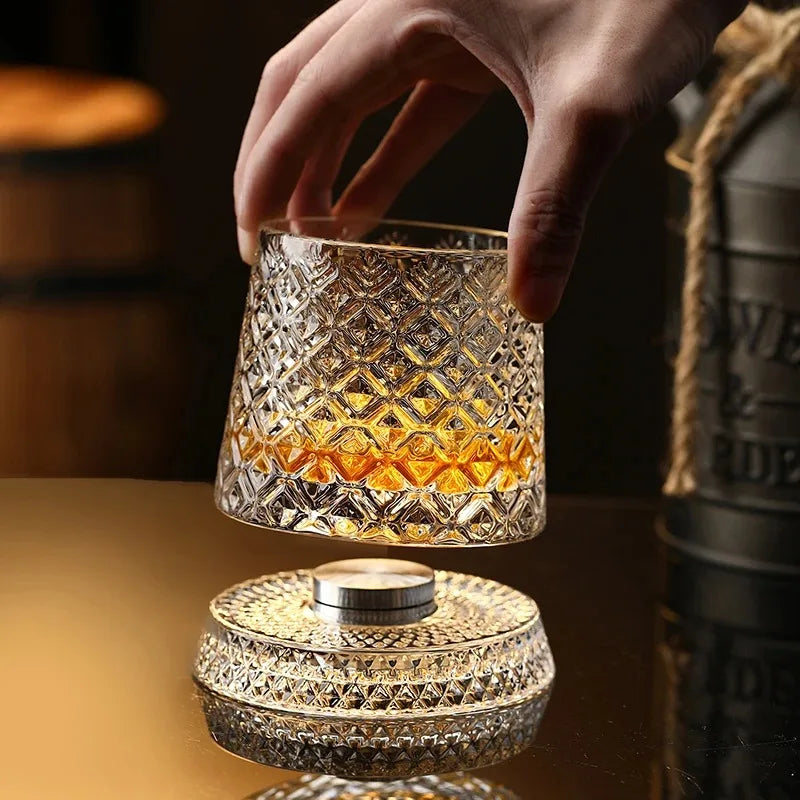 Veltora rotating whisky glasses with glass base, 360-degree crystal rum glasses for cocktails and party drinking.