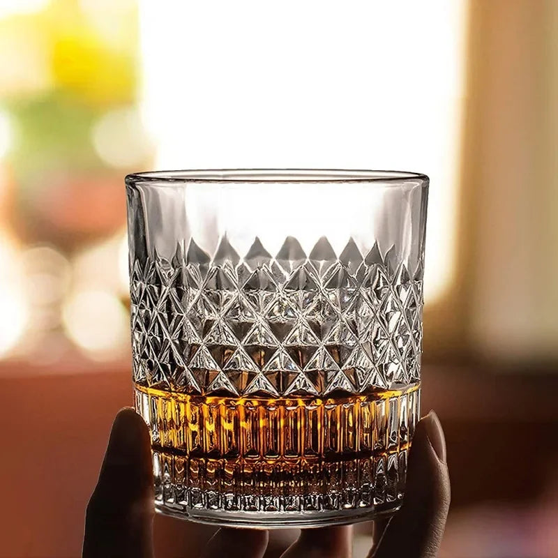 Set of 1-4 transparent Veltora whiskey cups, 335ml crystal glass for parties, home, or bar use, ideal for wine and beer.