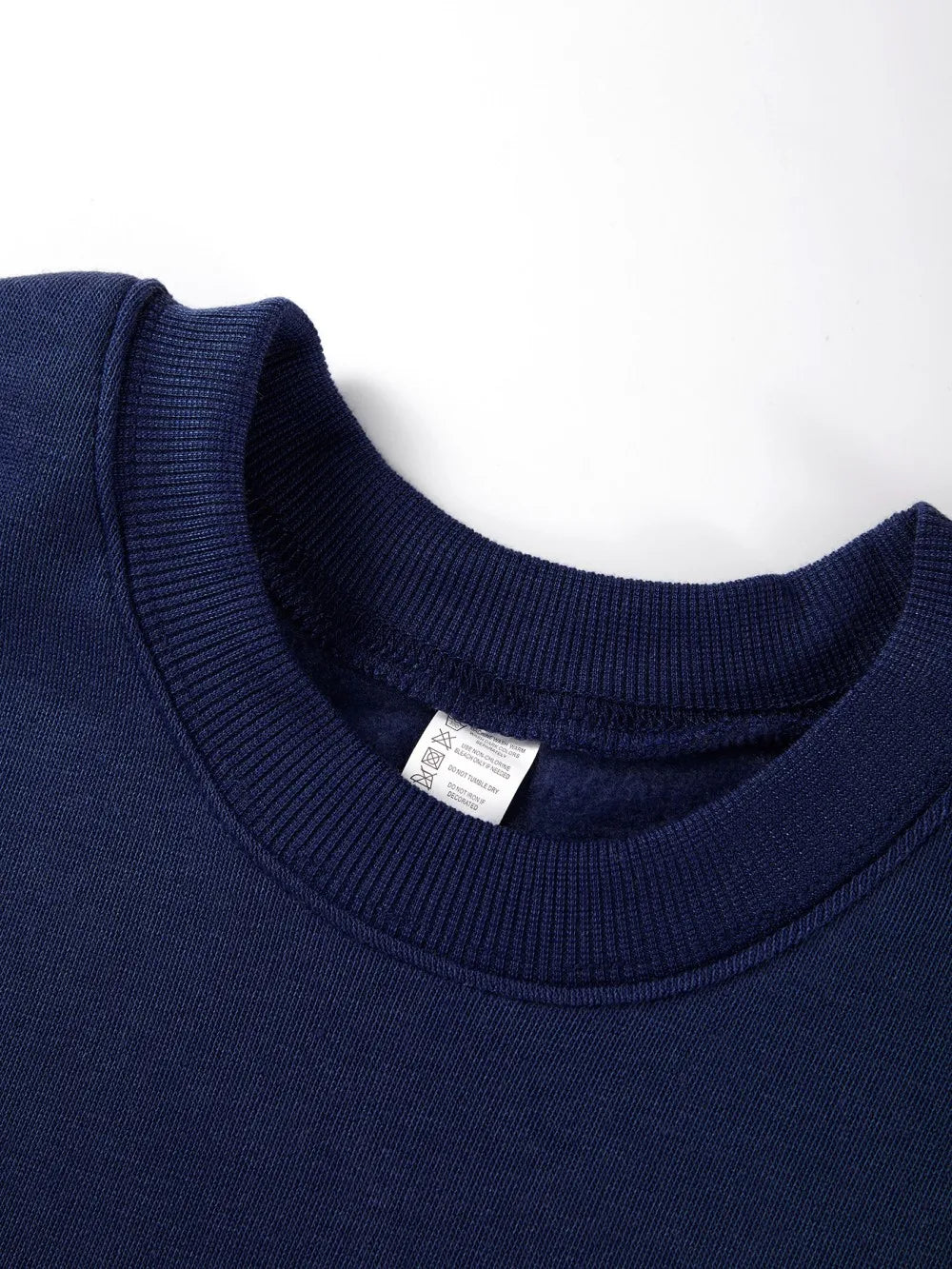 Veltora men's Monte-Carlo Monaco patterned fleece sweatshirt with soft streetwear style, casual autumn clothing for men.