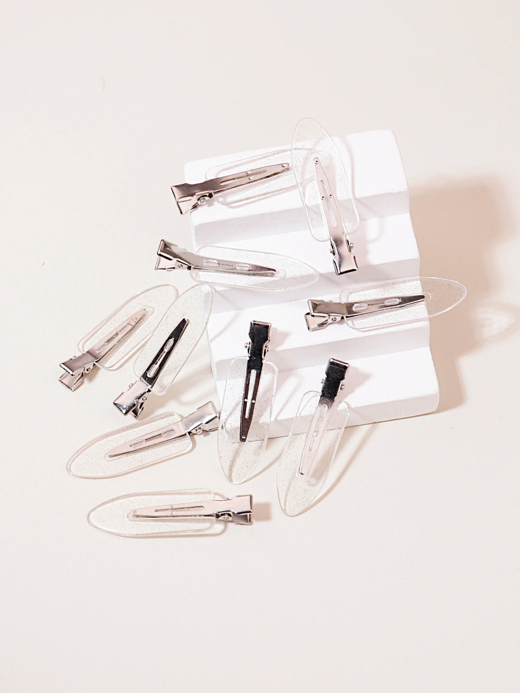 Set of 10 Veltora seamless transparent hair clips for girls, ideal for styling real hair wigs and facial accessories.