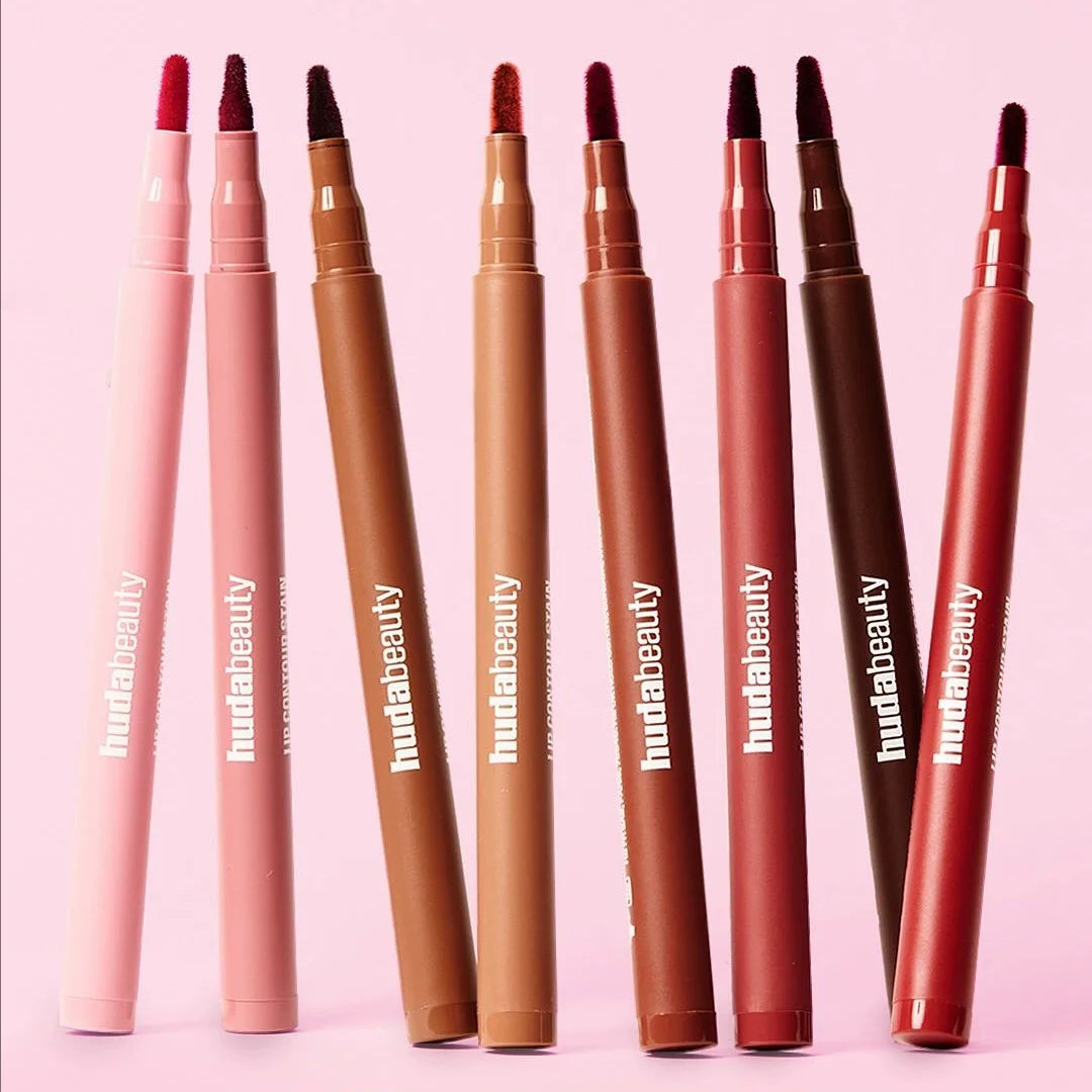 Veltora velvet brown lip liner pencil with nude matte finish, waterproof, non-stick, for lip contour and lipstick makeup for women