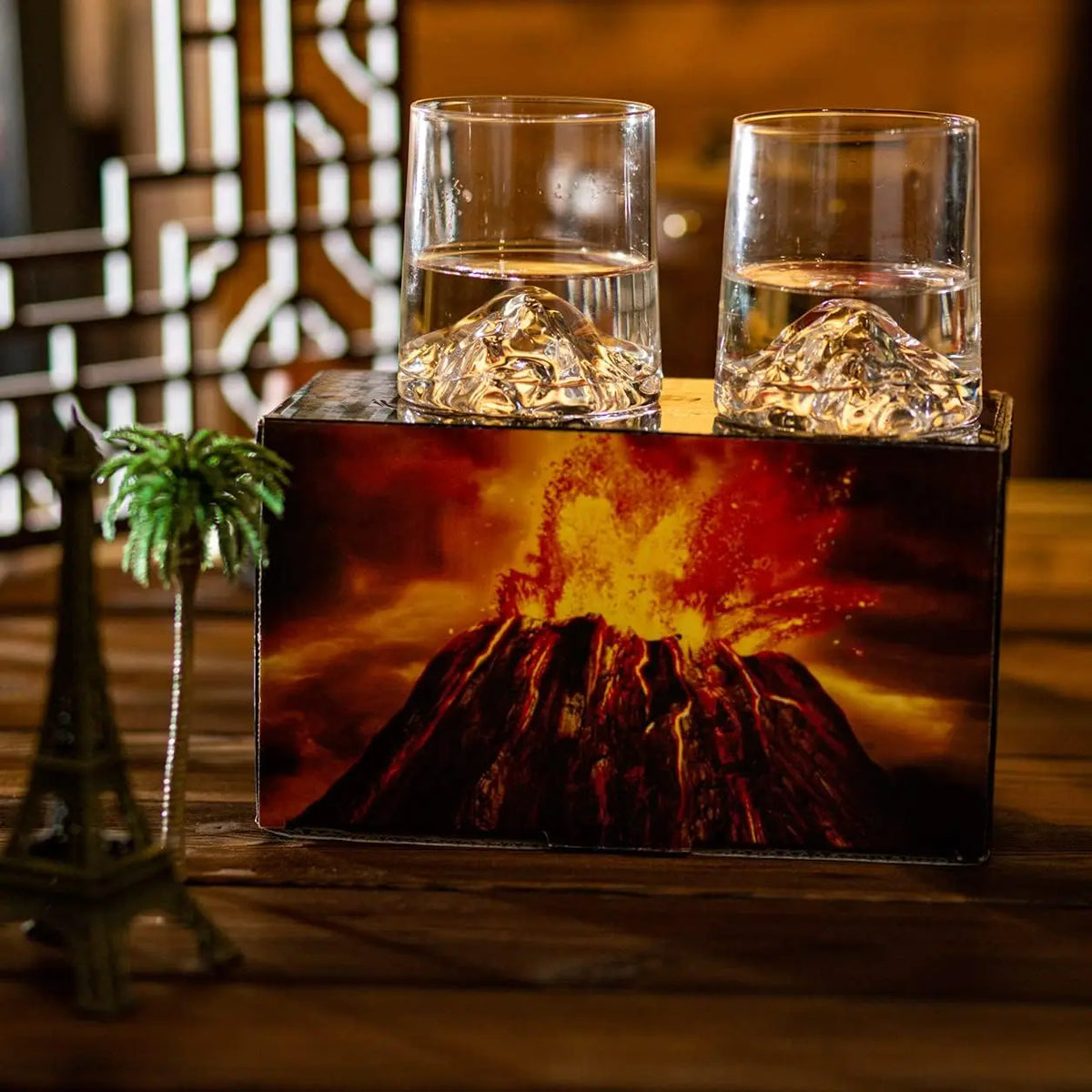 Veltora 5 oz 3D Guanshan whiskey glass set with transparent crystal cups, ideal for whiskey, cognac, cocktails, and ice wine.