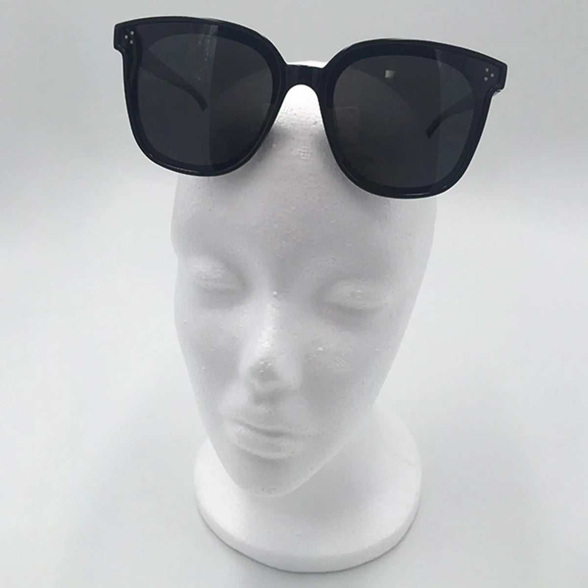 Veltora foam head mannequin with wig display, used for arts, hairpieces, headphones, and salon beauty showcases.