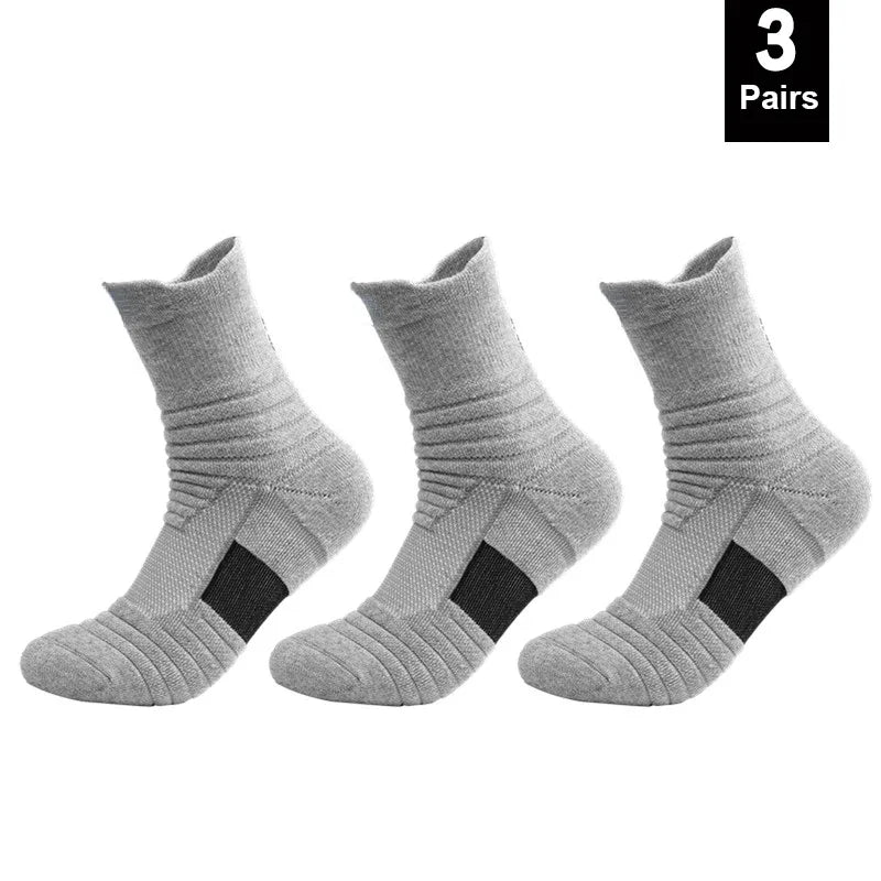 Veltora men's anti-slip cotton football socks, short and long tube style, breathable sports socks for soccer and basketball, sizes 39-45.