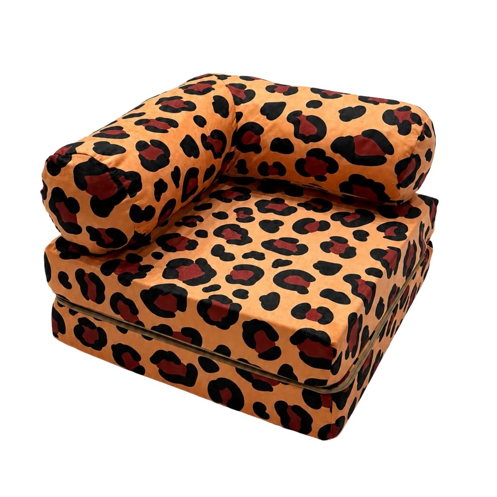 Bees&blooms HoneyHug soft modular sofa for children in leopard print, featuring plush cushions and a playful design.