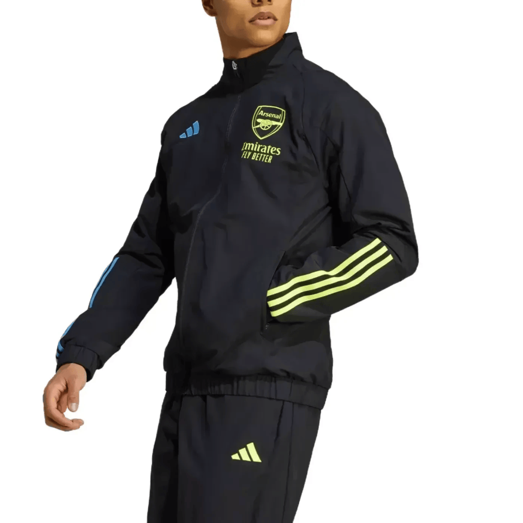 Black Arsenal FC presentation soccer tracksuit for adults, Adidas 2023/24, featuring the team logo and athletic design.