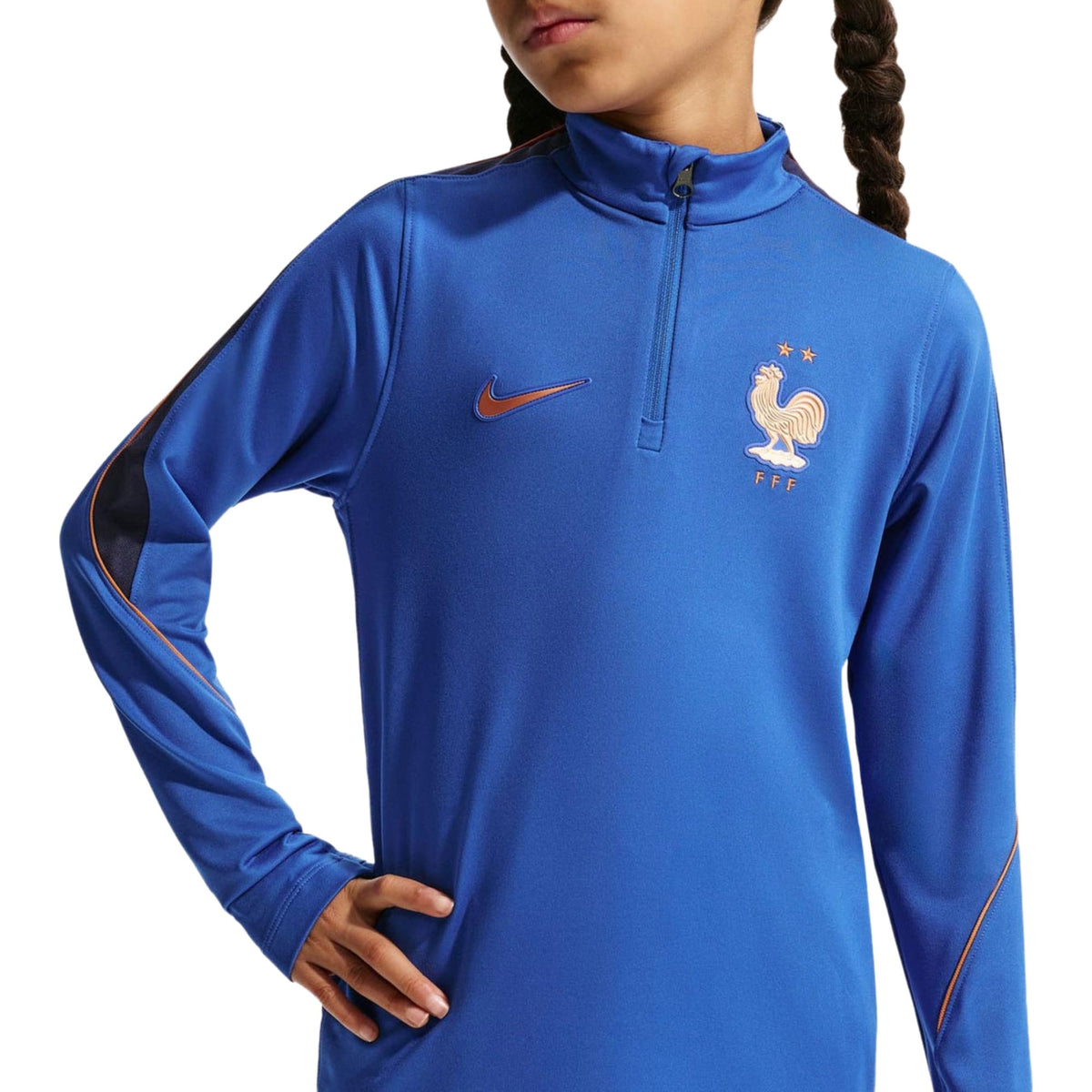 Kids France training technical soccer tracksuit by Nike, in size XS for ages 6-7, featuring the team’s colors and logo.