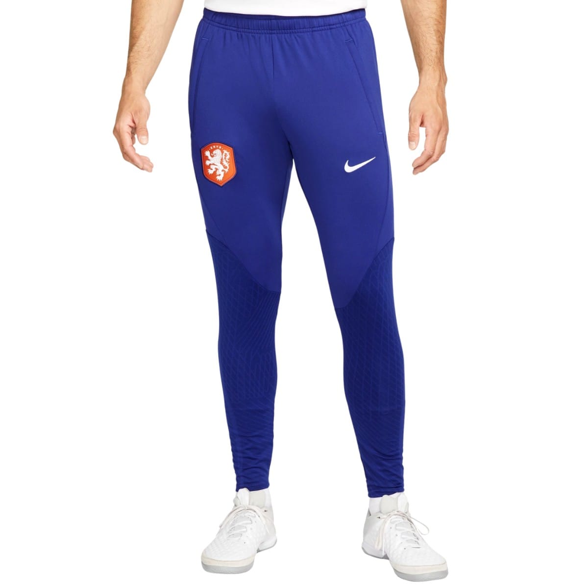 Men's Netherlands training technical soccer tracksuit by Nike, featuring the team's colors and fabric details for 2022/23 season.