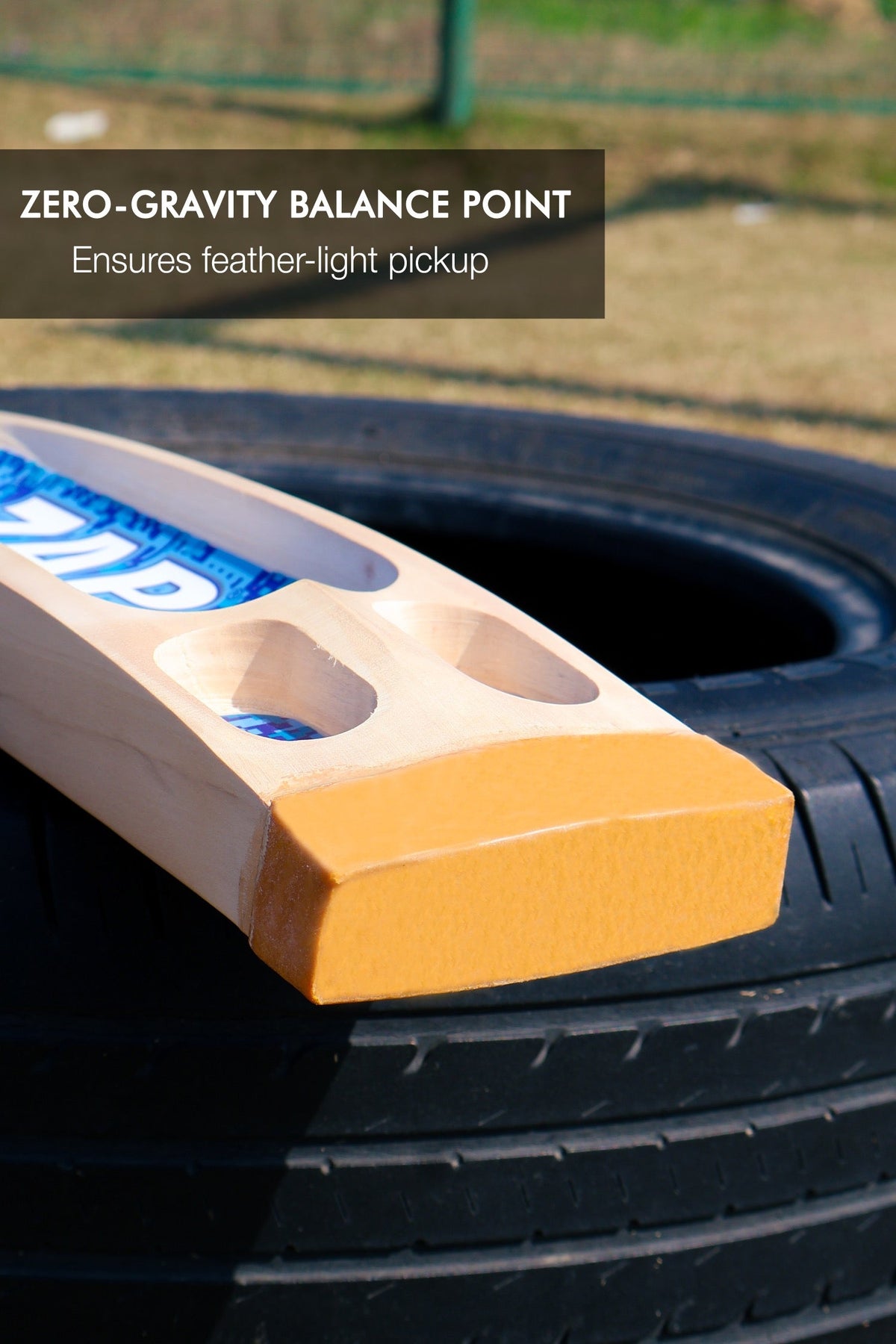ZAP Bouncer Scoop tennis cricket bat, 35-inch lightweight bat with ergonomic handle and durable blade for powerful shots.